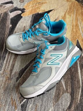 New Balance 1540 v3 women’s running shoes size 10